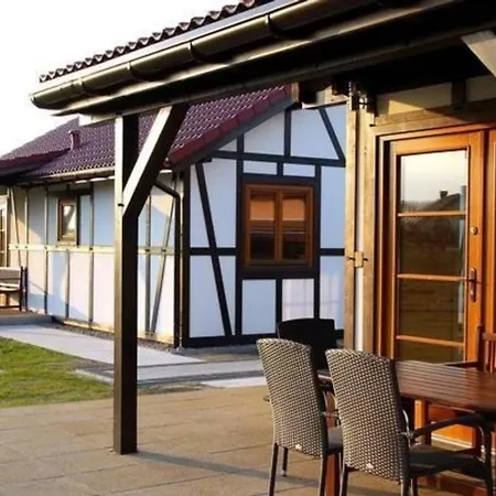 In Mit Grill Und Garten Ferienhaus Sarbinowo